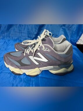 New Balance 9060 Shadow - Size 8.5